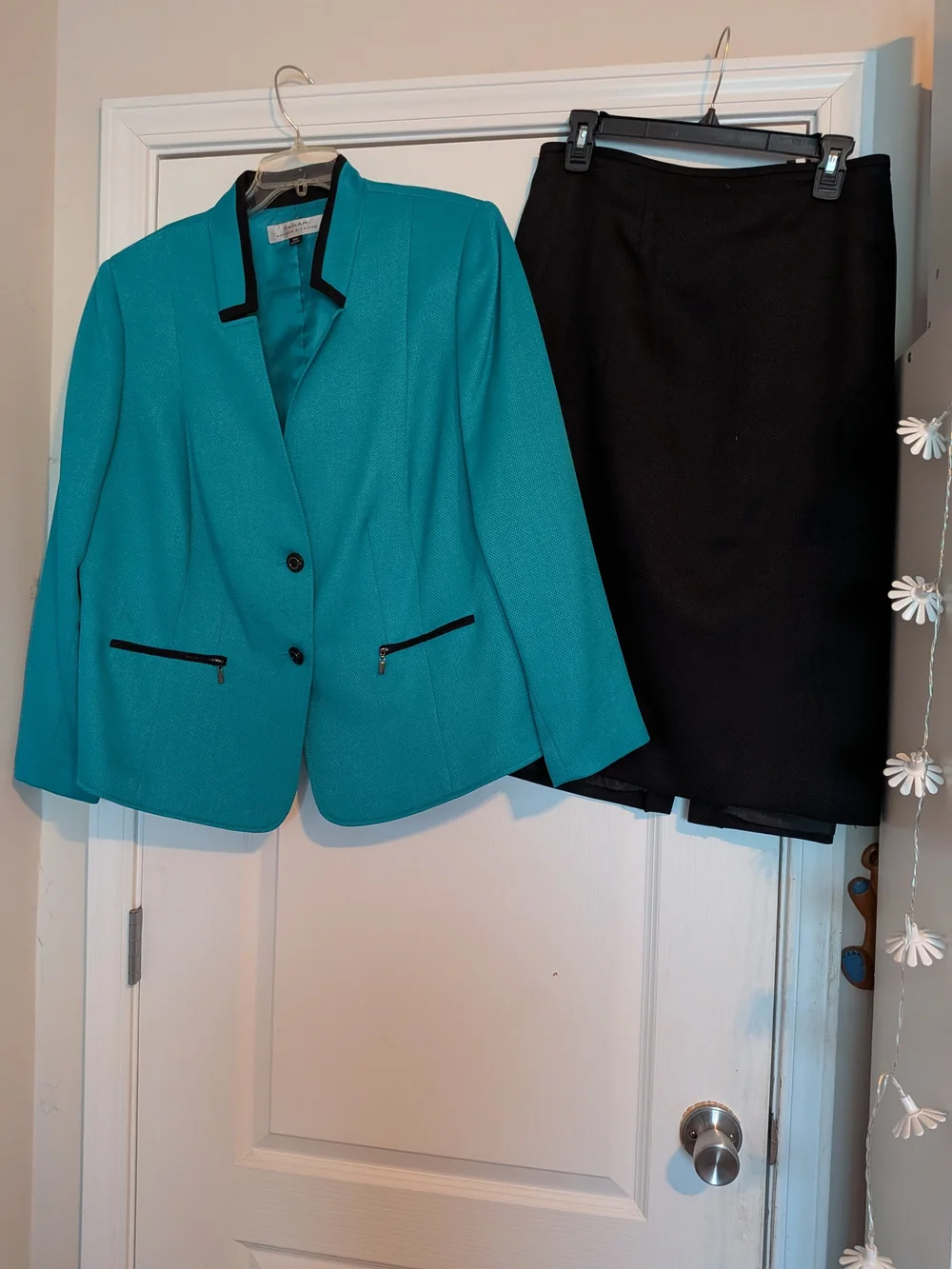 Tahati Classic Teal Women's 2-piece Skirt And jacket with Black Trim - Picture 1 of 3